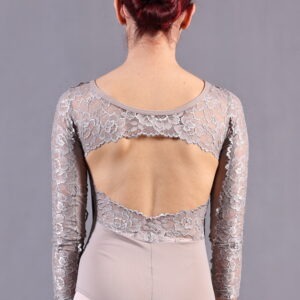 Κορμάκι με δαντέλα