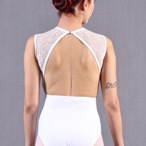 Κορμάκι με δαντέλα