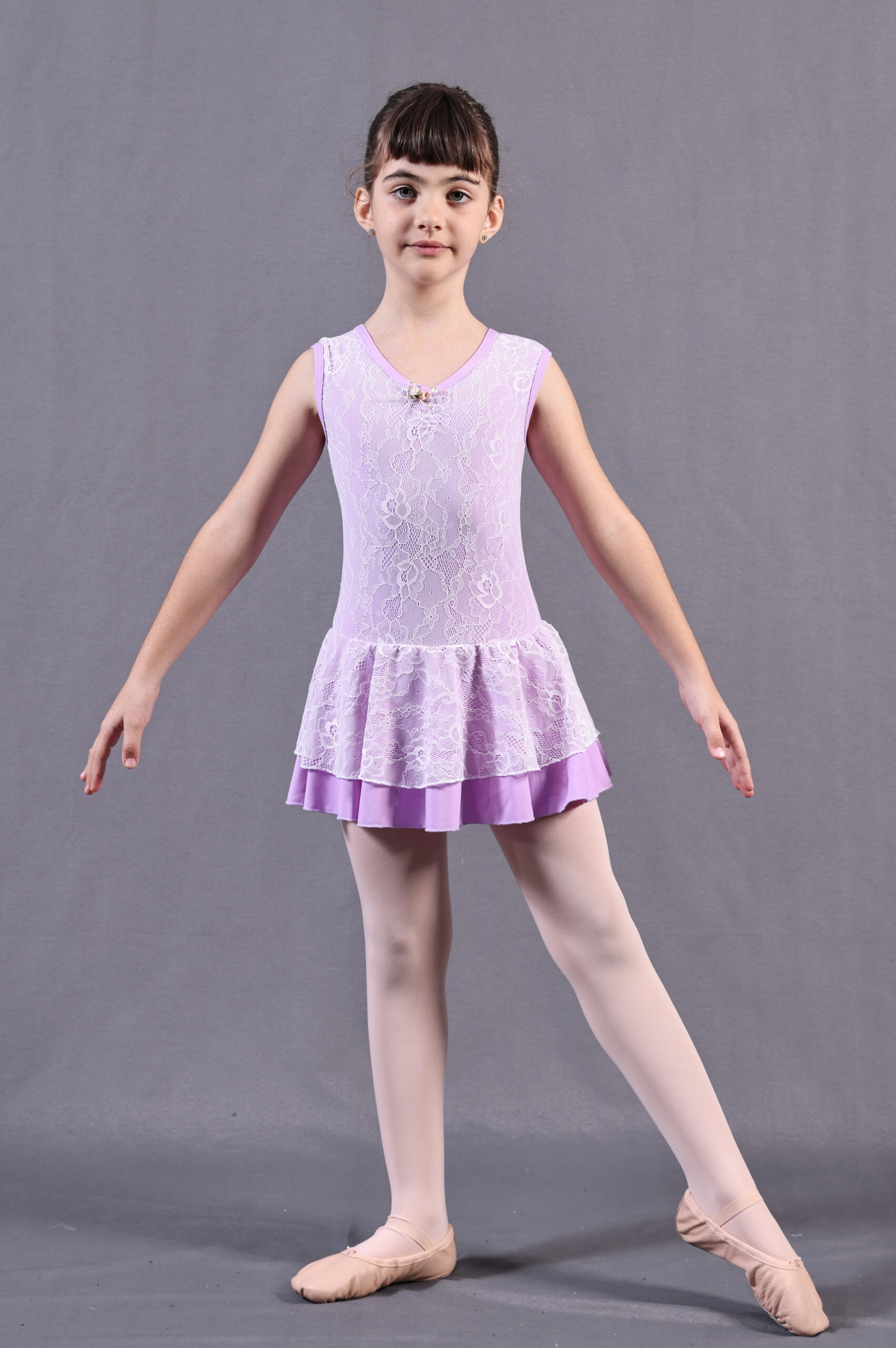 320 μπρος Κορμάκι με δαντέλα και φούστα - Image 1